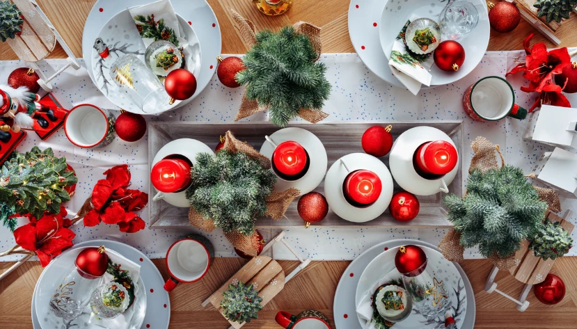 PROSTŘENO NA SVÁTKY