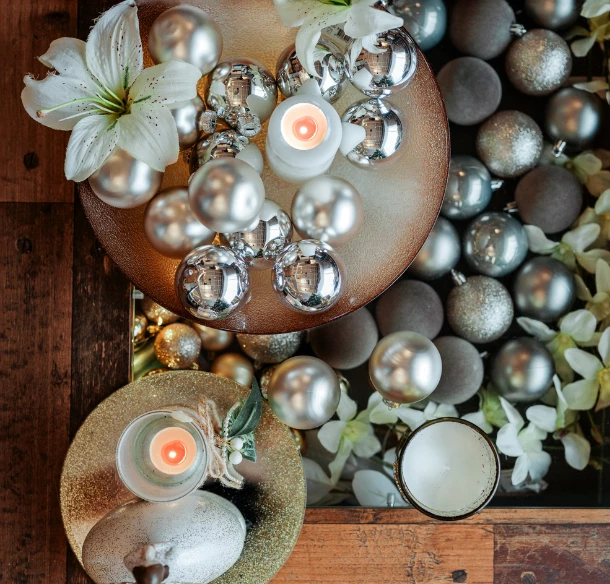 GLAMOUR NEBO KLASIKA?