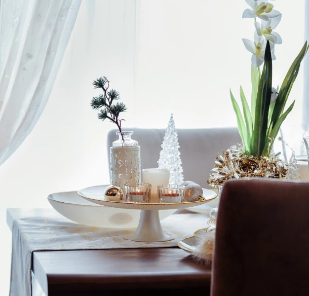 PROSTŘENO NA SVÁTKY