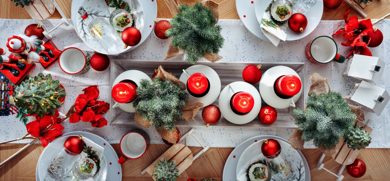 PROSTŘENO NA SVÁTKY