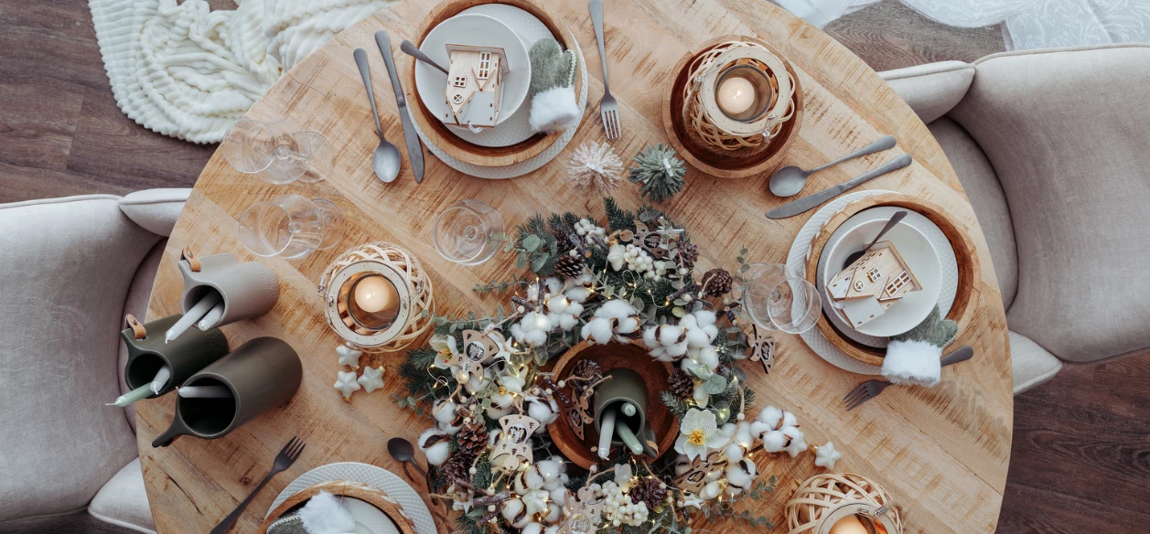 PROSTŘENO NA SVÁTKY