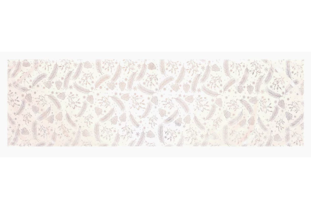 Vánoční běhoun na stůl Peří a šišky 150x40 cm, stříbrný