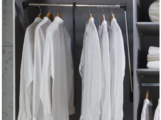 Výklopná šatní tyč do šatní skříně šířka 87 cm