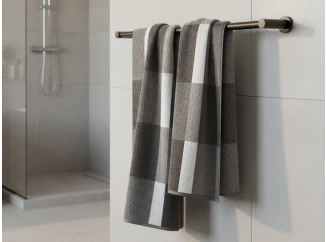 Osuška Pantone Karo 70x140 cm, šedá